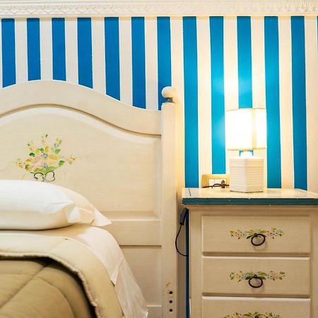 Le Tre Stelle Hotel Cagliari Bagian luar foto