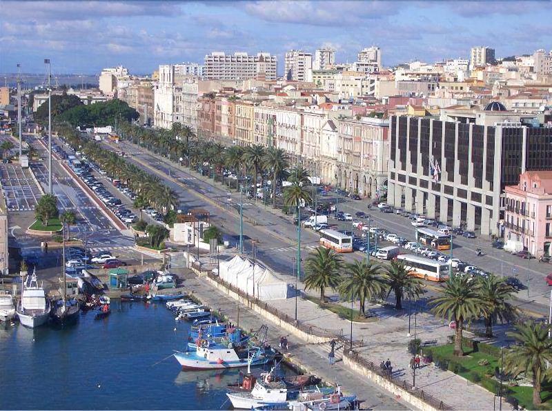 Le Tre Stelle Hotel Cagliari Bagian luar foto