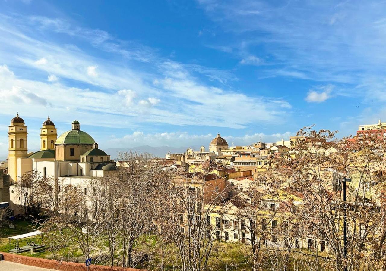 Le Tre Stelle Hotel Cagliari Bagian luar foto