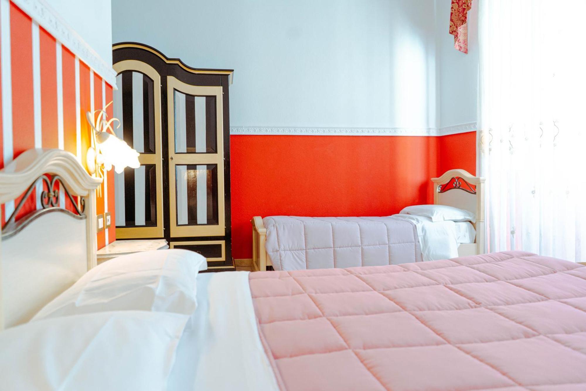 Le Tre Stelle Hotel Cagliari Bagian luar foto