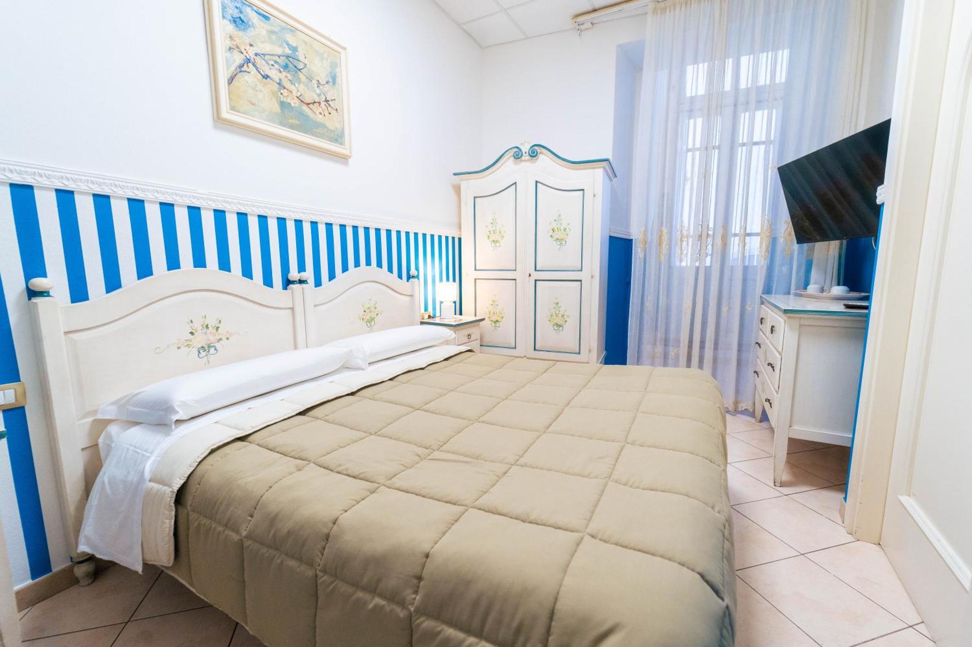 Le Tre Stelle Hotel Cagliari Bagian luar foto