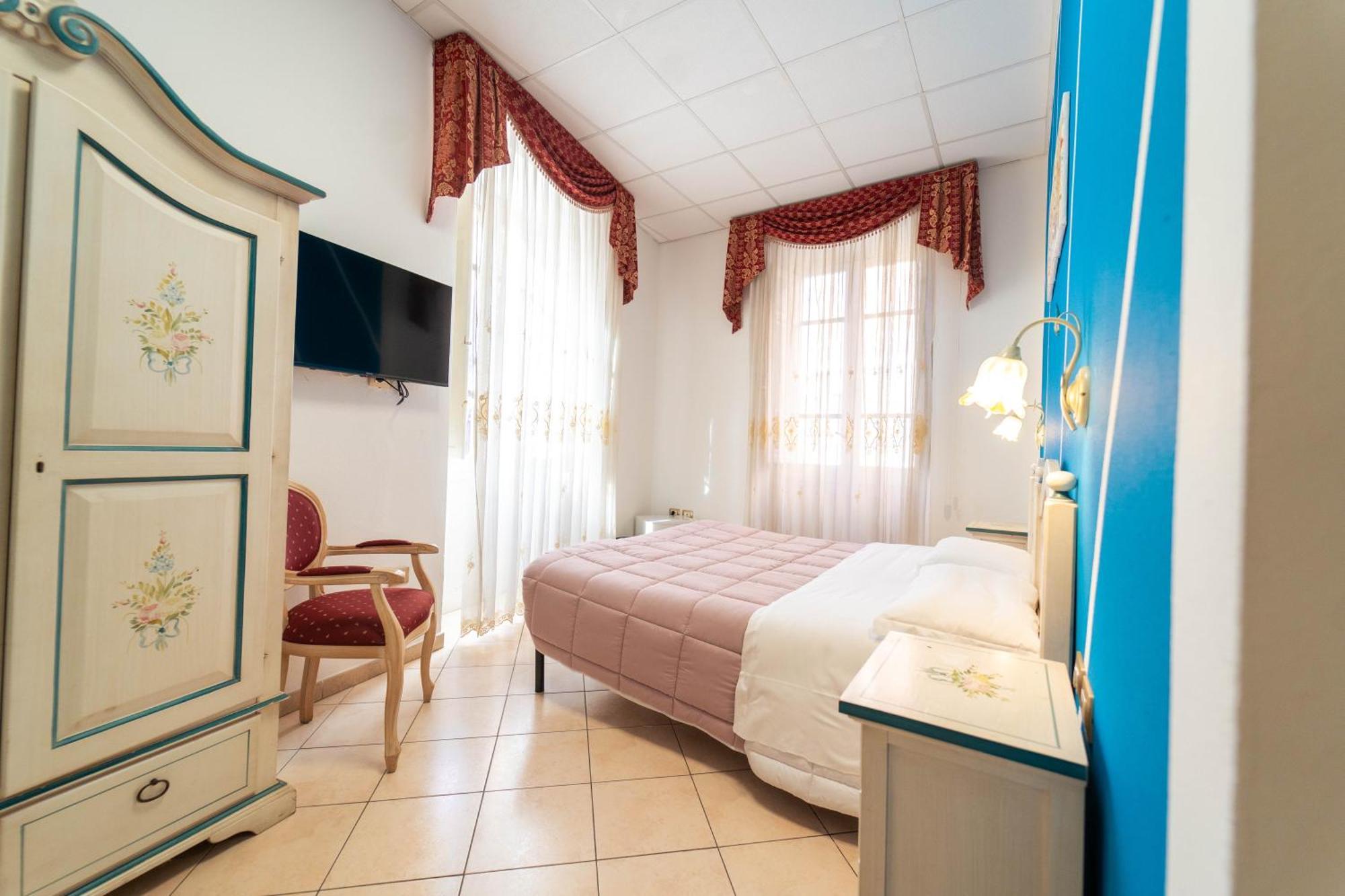 Le Tre Stelle Hotel Cagliari Bagian luar foto
