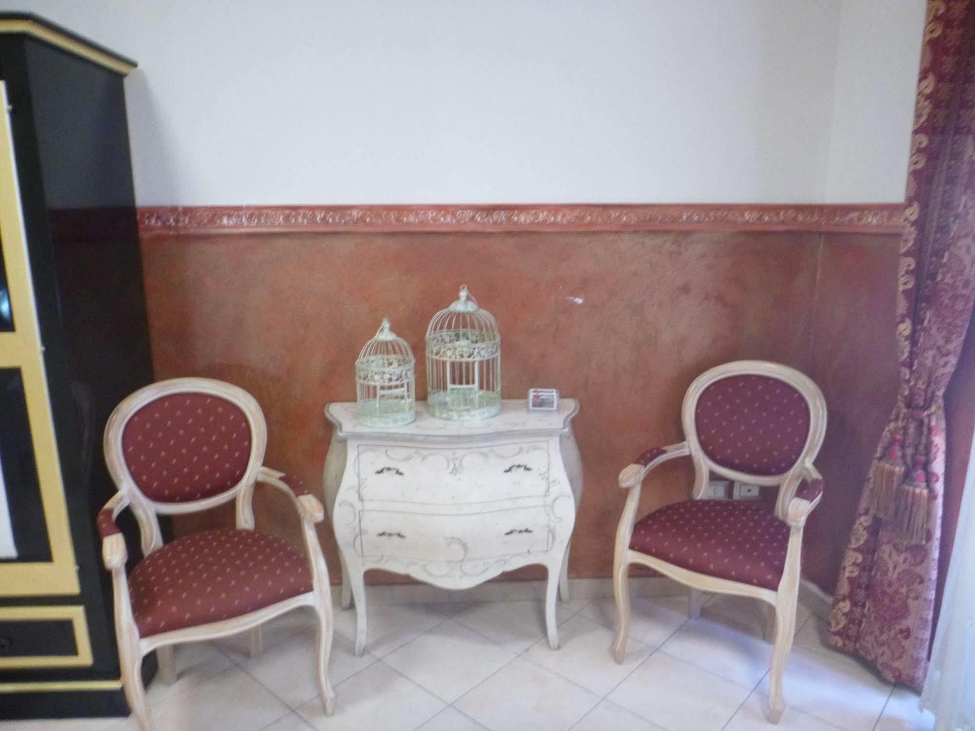 Le Tre Stelle Hotel Cagliari Bagian luar foto